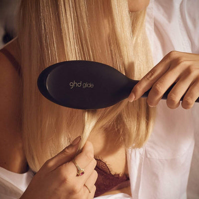 Get silky smooth hair with the ghd Glide Professional Hot Brush